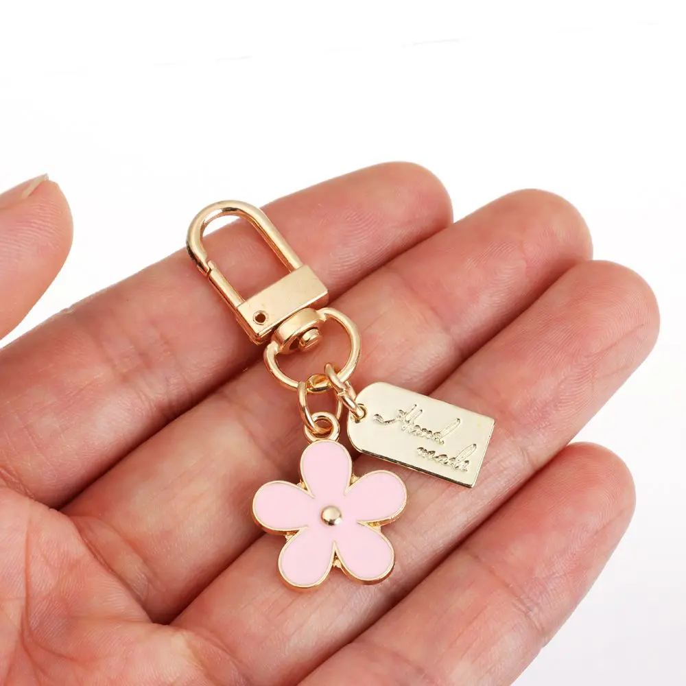 Flower Keychains Bag Charm Keyring Pendant for Purse Decoration for Women Bag Charm Key Chain Car Key Ring Pendant