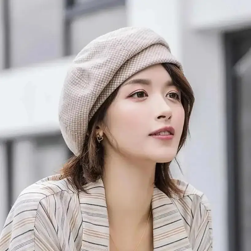 1 Pcs Internet Celebrity Versatile Thousand Bird Grid Beret Korean Edition Female Trendy British Bud Painter Hat Winter