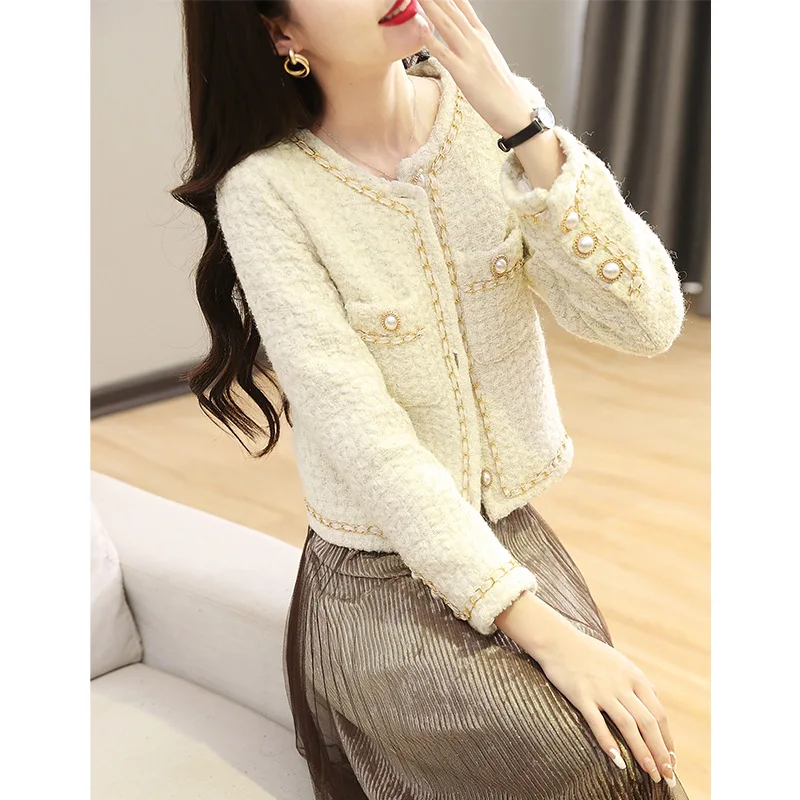 Pearl Buckle Round Neck Fragrant Coat Women's Spring Autumn 2024 New Temperament Short Jacket