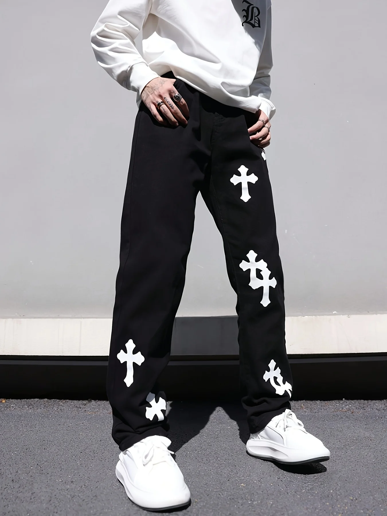 

Loose and trendy washed pants with cross print straight leg men's jeans