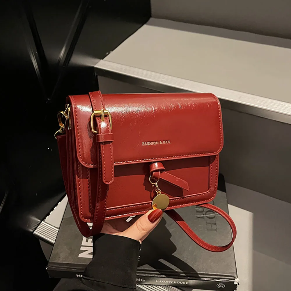 Fashion Glossy Pu Burgundy Square Bag Women Autumn Winter High Grade Buckle All-Match Crossbody Bags Versatile Shoulder Packs