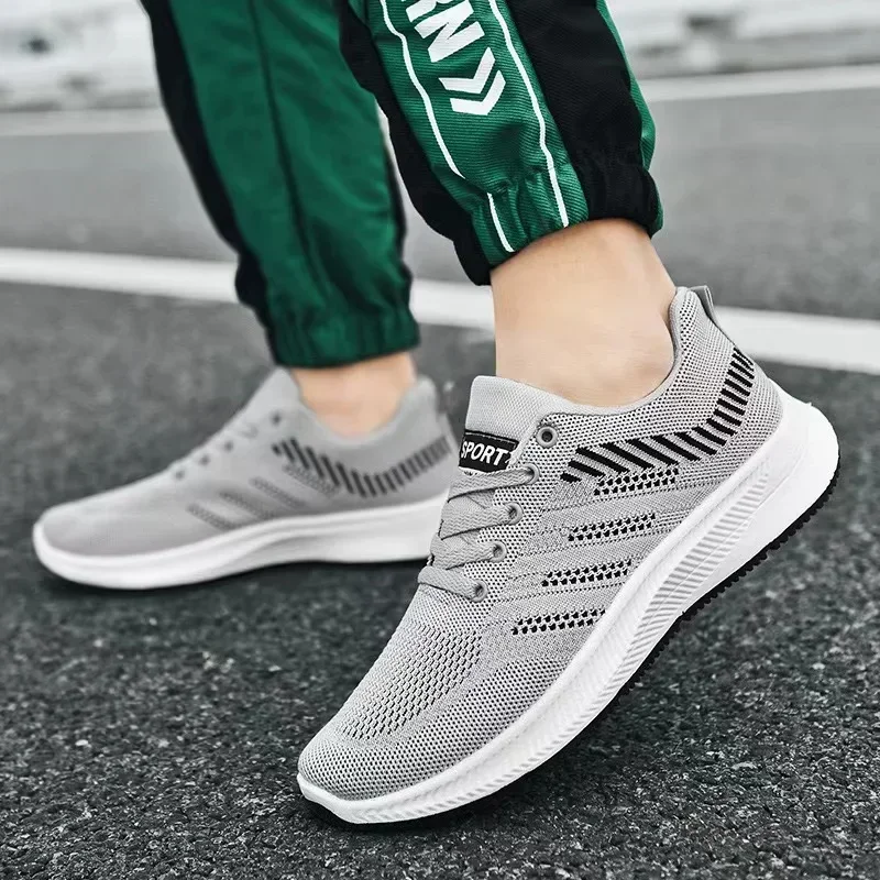 2024 Casual Slip on Fashion Sneakers Breathable Running Shoes Outdoor Walking Training Tennis Shoes for Men Casual Sneakers