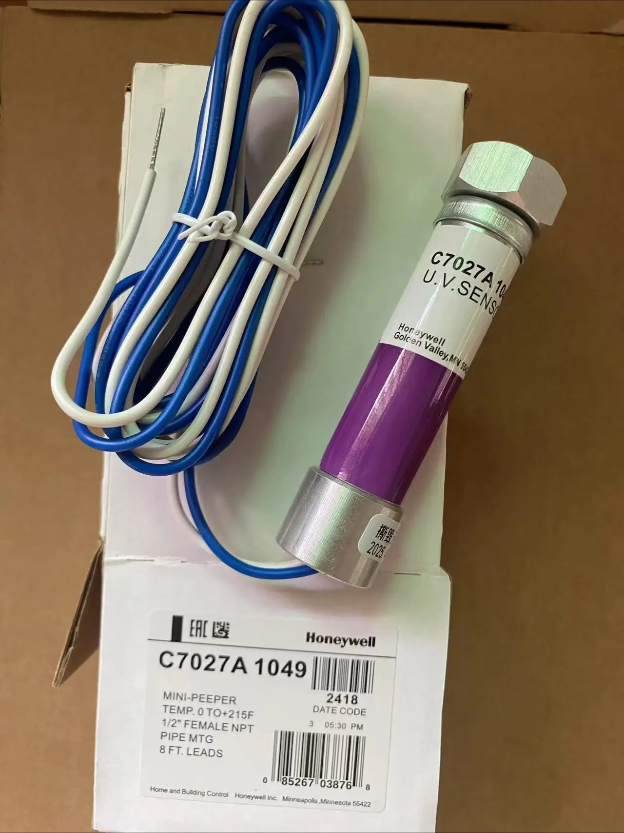 Brand new flame detector  C7027A1049  C7027A1072   C7027A1023  C7035A1064  C7027A1031