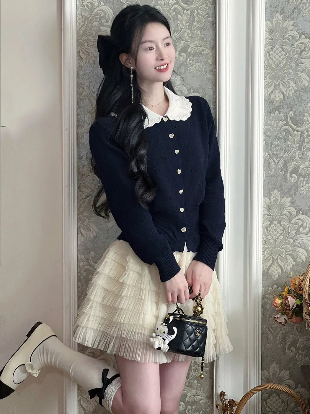 

French Sle Long Sve Knitted Cardigan Women's Slim Fit ort Length Doll Collar Sweater Jaet Spring 2026 New Arrival