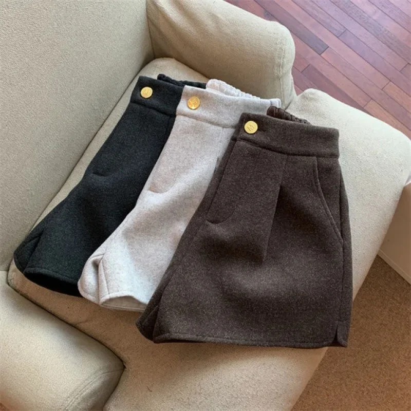 Girls\' autumn and winter new woolen split wide leg shorts with elastic high waisted loose casual outerwear boots and pants