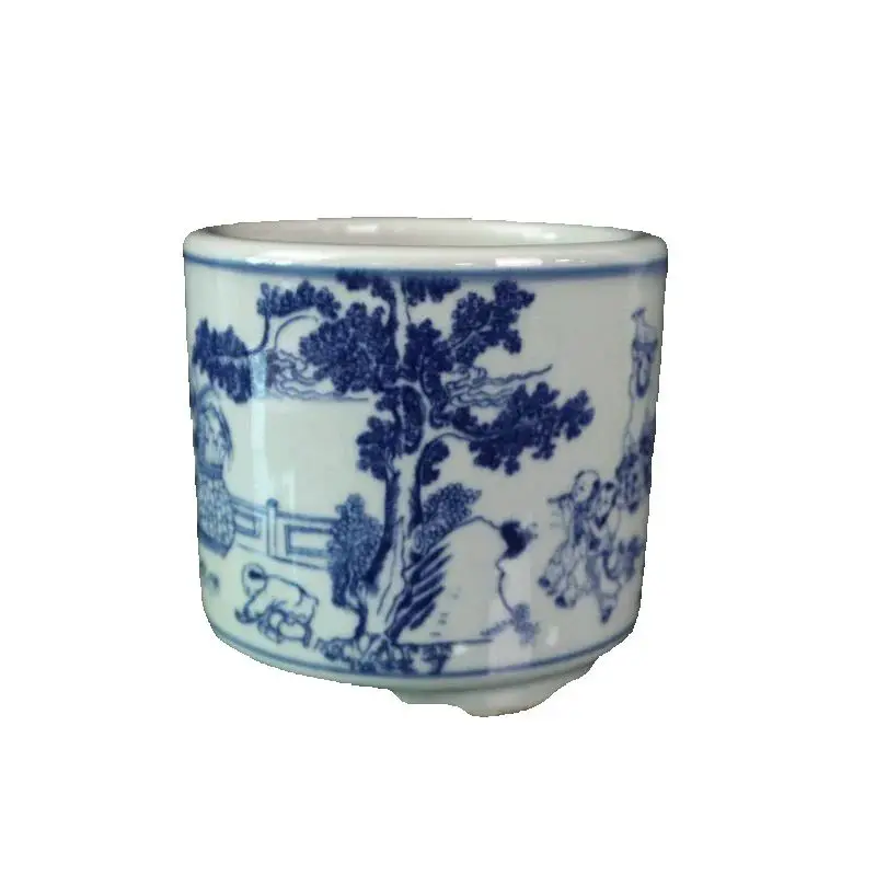 

Chinese Old Porcelain Pen Holder Or Flower Pot Blue And White Figure Pattern Antique Decorative Item