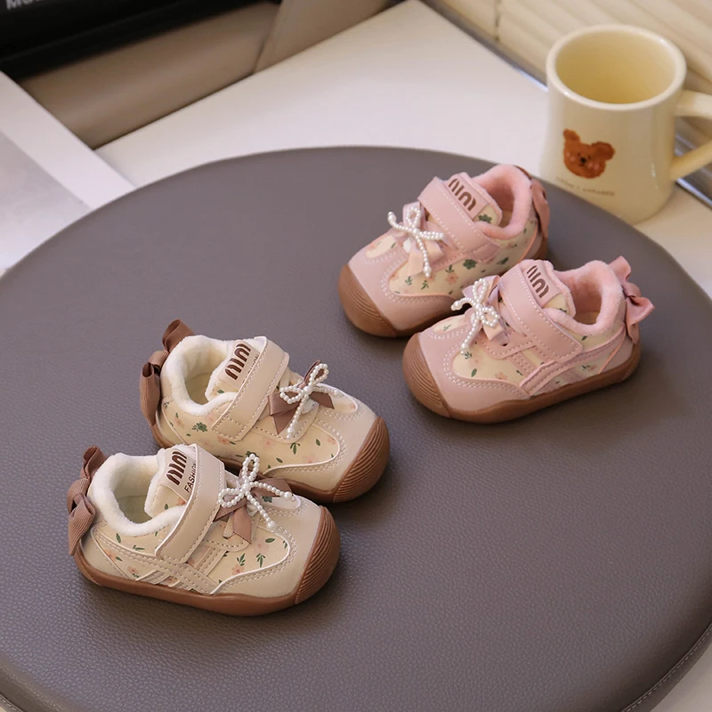 Toddler Girls Floral Fleece‑Lined Walking Shoes, Pearl Bow Hook‑and‑Loop Anti‑Collision Topper Soft‑Sole Baby Shoes