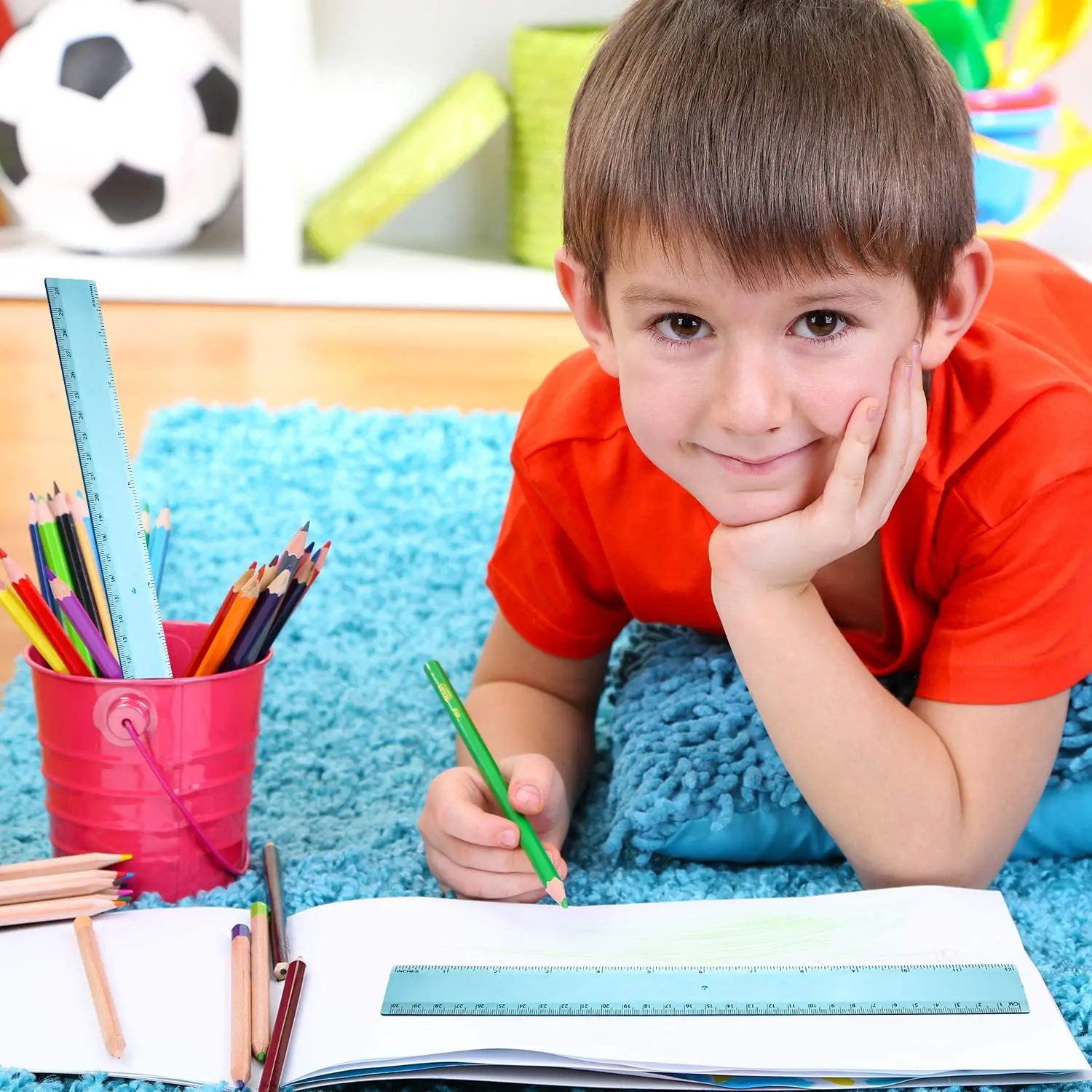 Пластиковая линейка, 15 см