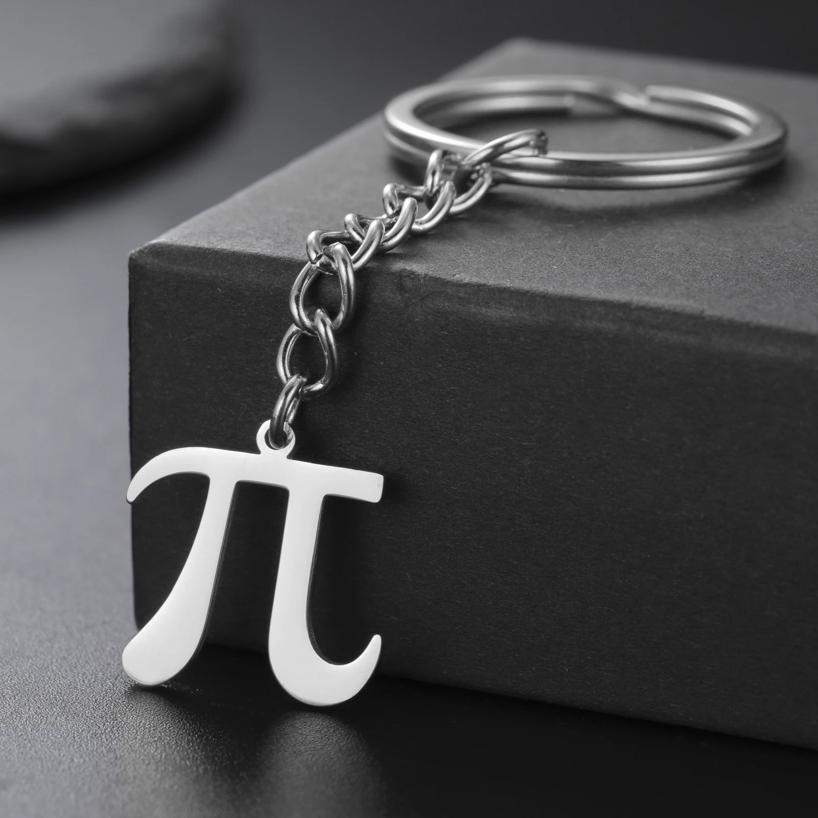 Geometric Symbol Pi Pendant Keychain Stainless Steel Classic Mathematical Symbol Pendant Mathematics Enthusiast Jewelry Gift