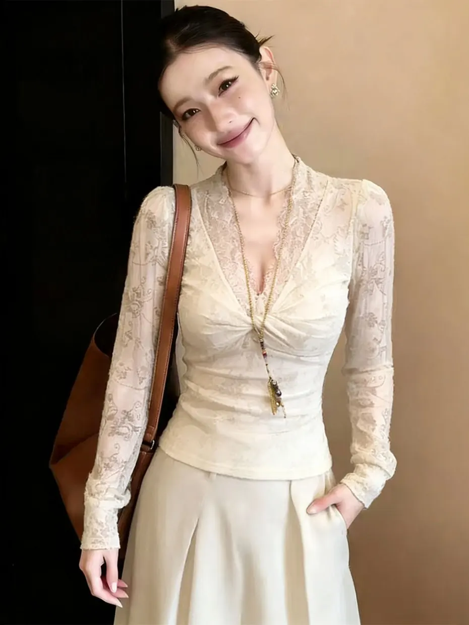 

French Style Lace V-Neck Base Shirt Women's Spring Autumn Winter Inner Wear Beautiful Sexy Pure Desire Wind Top