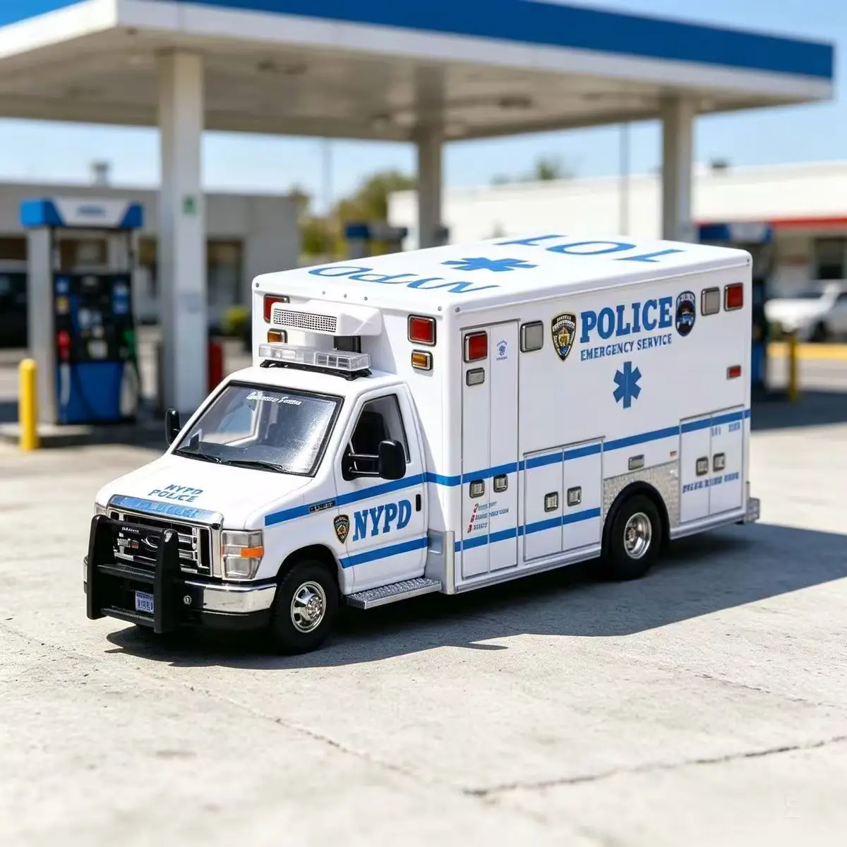 596 Model 1:64 Ford E450 NYPD New York Box Ambulance Alloy Diecast Model Car Collectible Gift