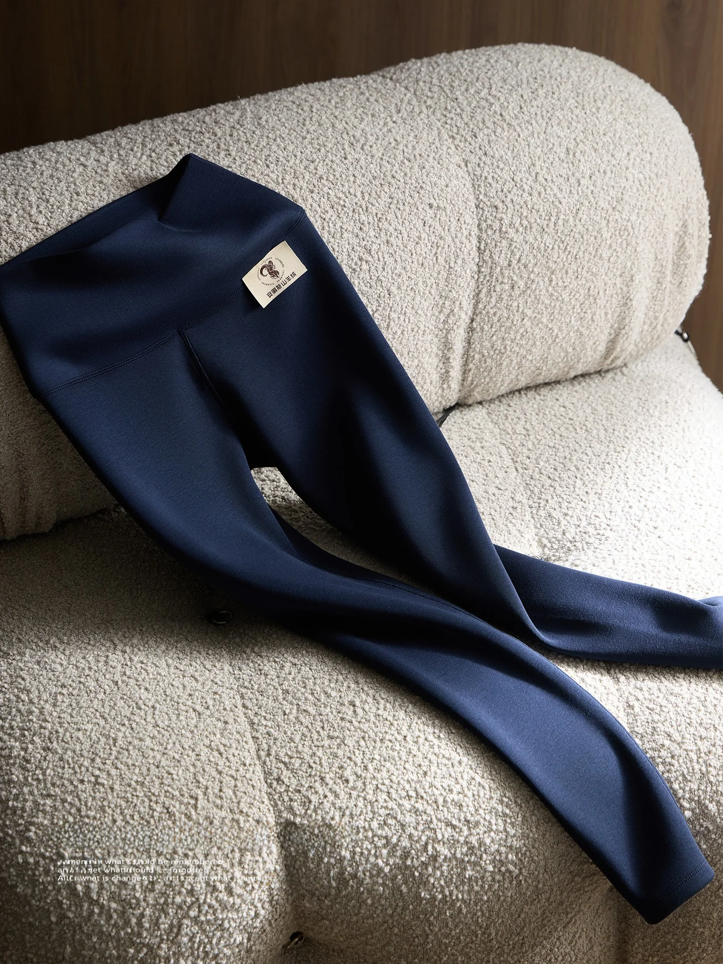 

High-Waist Slimming Self-Heating Thermal Trousers Velvet Butt-Lifting Base Layer Pants Comfortable Casual Nine-Piece Pants