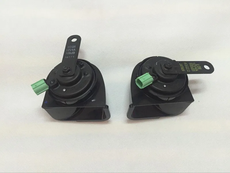 Genuine Snail horn Honking horn High and low pitched speakers Dual plug Loudspeaker For Honda 8th generation Civic 2006-2011