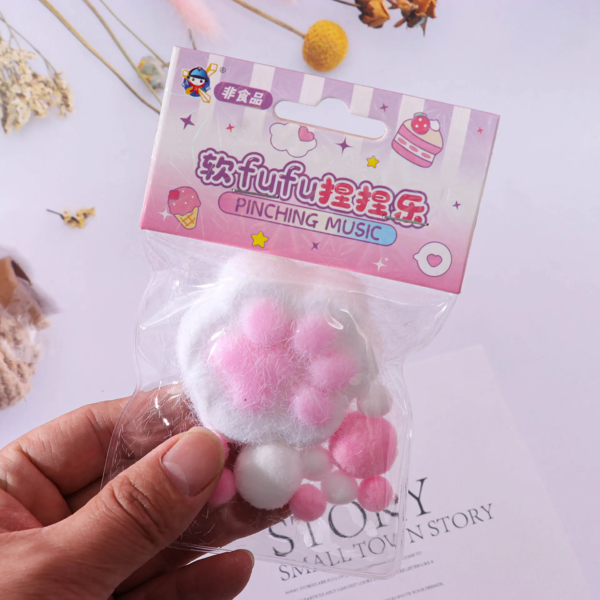 1PCS Soft Sticky Stress Relief Relax Toys Squeeze Cat Paw Toys Decompressing and Pinching Cat Paw Pinching and Decompressing Toy