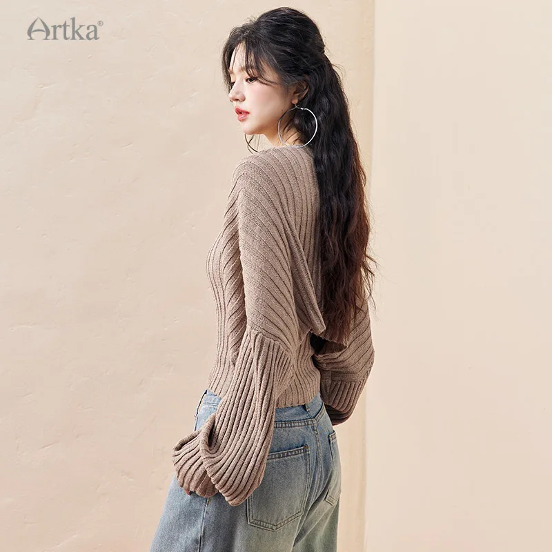 ARTKA 2023 Autumn New Women Cardigan Set Fashion Lazy Style Loose Cardigan Camisole Set Knitted Tank Top 2 Piece Set TZ92239Q