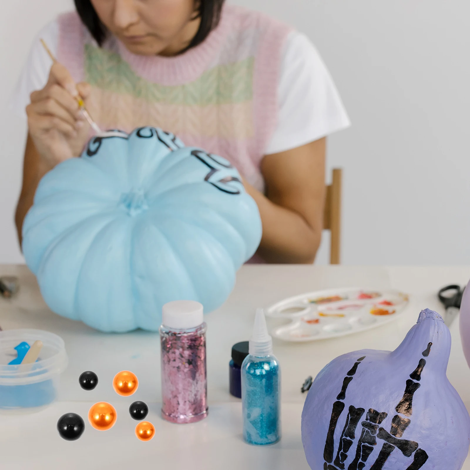 

500Pcs Vase Ornament Decorative Floating Pearl Beads No Hole for DIY Centerpiece Flower Arrangement Floating Pearl