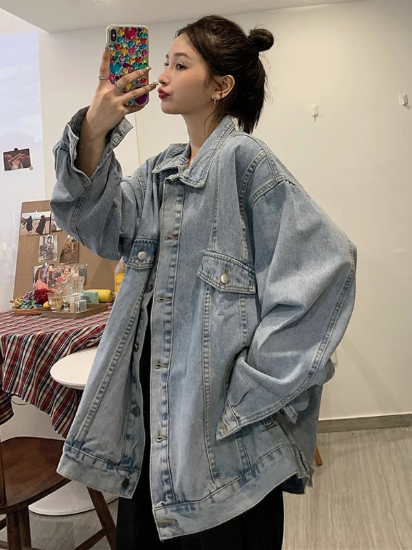 

Женская джинсовая куртка больших размеров, осенняя модная свободная куртка в корейском стиле, стройнящий топ, трендовая модель с длинными рукавами-колокол и высокой талией