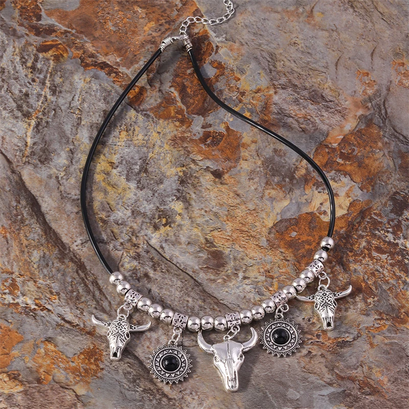 Böhmische Legierung Bull Kopf Anhänger Halskette für Frauen Mädchen Party Festival Schmuck Geschenke – Detail 4