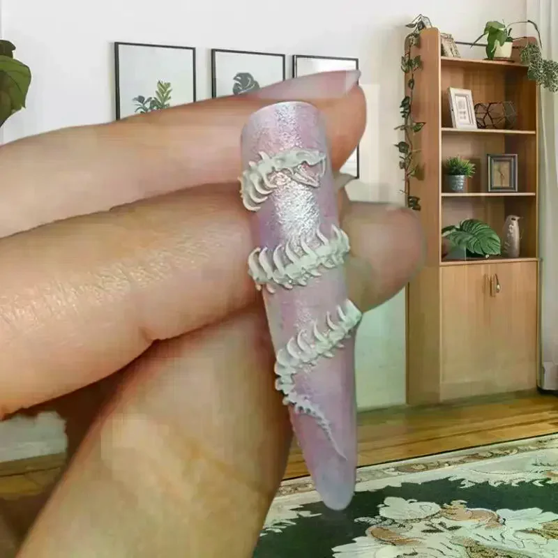 1 pçs 3d cobra osso molde decoração da arte do prego acessórios diy design silicone decorativo modelos de arte do prego molde de unhas