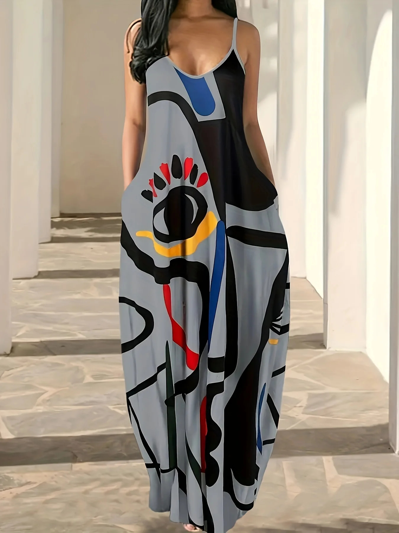 Europäischer und Amerikanischer Stil Abstrakter Kunstdruck Neckholder Maxikleid Locker V-Ausschnitt mit Bindebändern und Taschen Lässiges Urlaubskleid