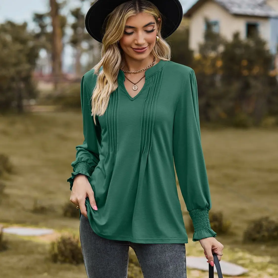 New T-shirt Women's Solid Salad Strip Puff Sleeves V-neck Long-sleeved Top