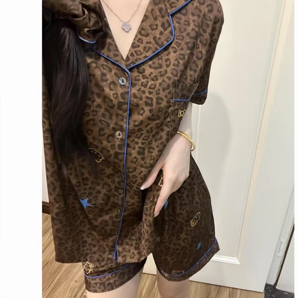 

2026 New Sanrio Hello Kitty Women's Pajamas Leopard Print Fashion Y2K Girls Sweet Cool Satin Short Sleeved Pajamas Homeoutfit