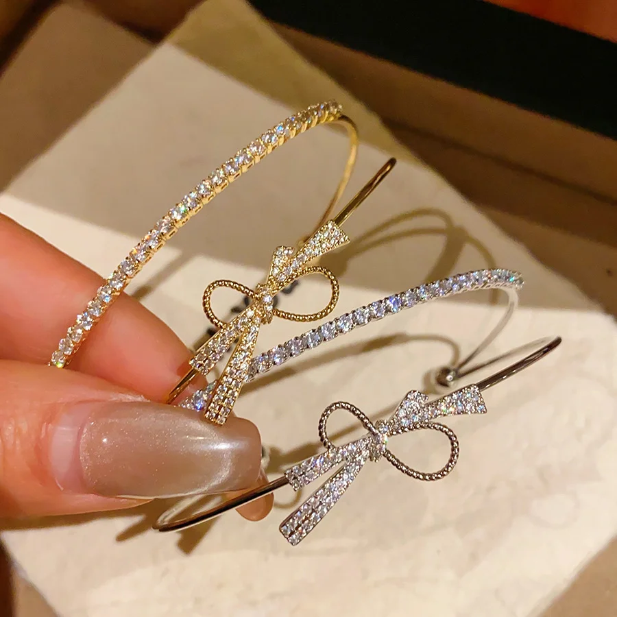 Gentle and girlish bracelet with bow, full diamond arrangement, versatile daily commuting accessories, sweet date surprises