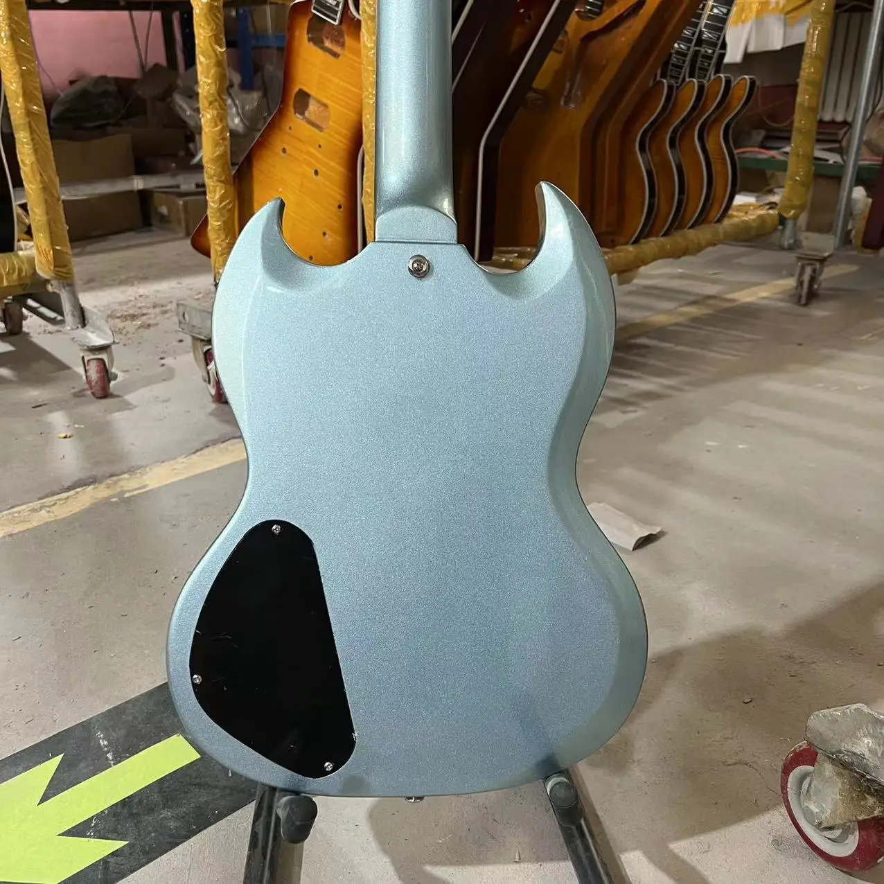 Work Fine Feel Comfortable Sound Super Great Metal Sky Blue SG Electric Guitar Roosewood Fingerboard Mahogany Body