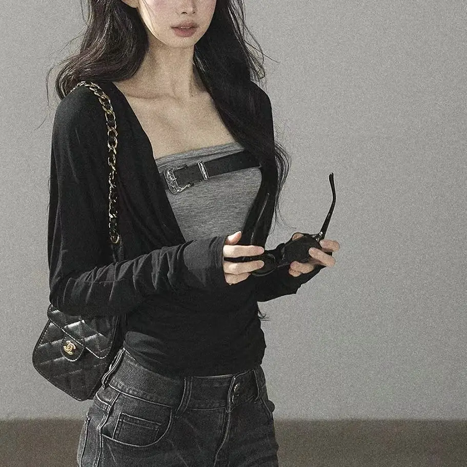 Women Y2K Fake Two Piece Long Sleeve T‑Shirt Korean Fashion Slim Fit American Vintage Blouse Harajuku Street Casual Top
