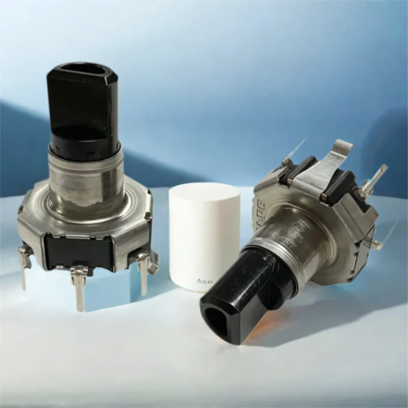 

EC12D1524403 Автомобильный CD-кодер громкости с кнопочным переключателем круглого типа 30 положения 15 импульсов полувал 12 мм для навигации