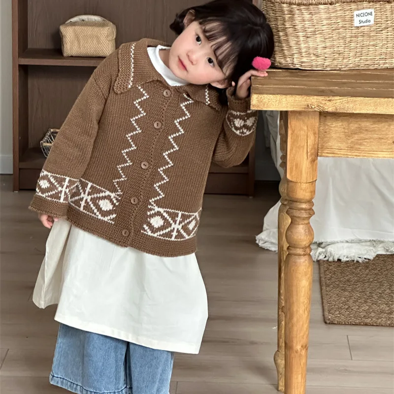 

2025 Autumn New Product: Children's Retro Color Contrasting Collar Sweater Jacket, Girls' Knitted Cardigan