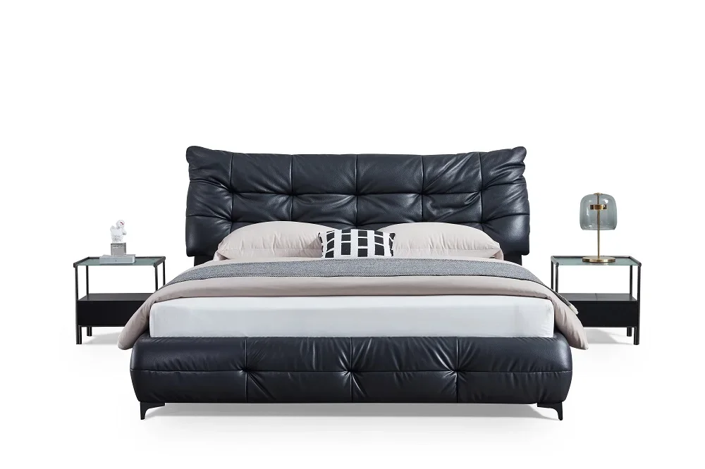 

A A Comfortable Soft Bed Bedroom Furnitures Modern Soft King Size Bed with a Headboard Luxury Nordic Bed Wooden