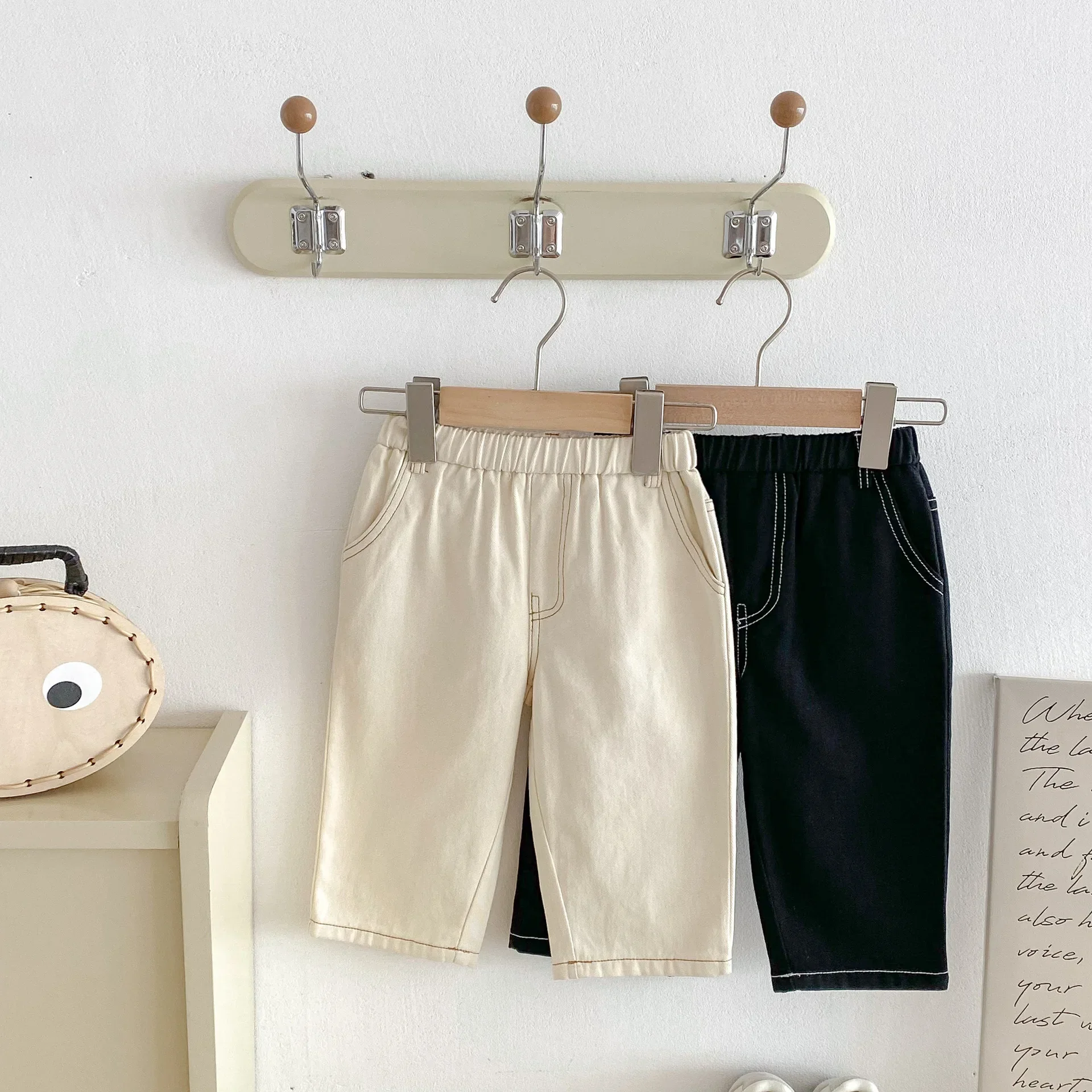 

2025 New Spring Autumn Korean Style Kids' Solid Color Jeans High Cotton Fashionable Breathable Casual Trousers for Boys & Girls