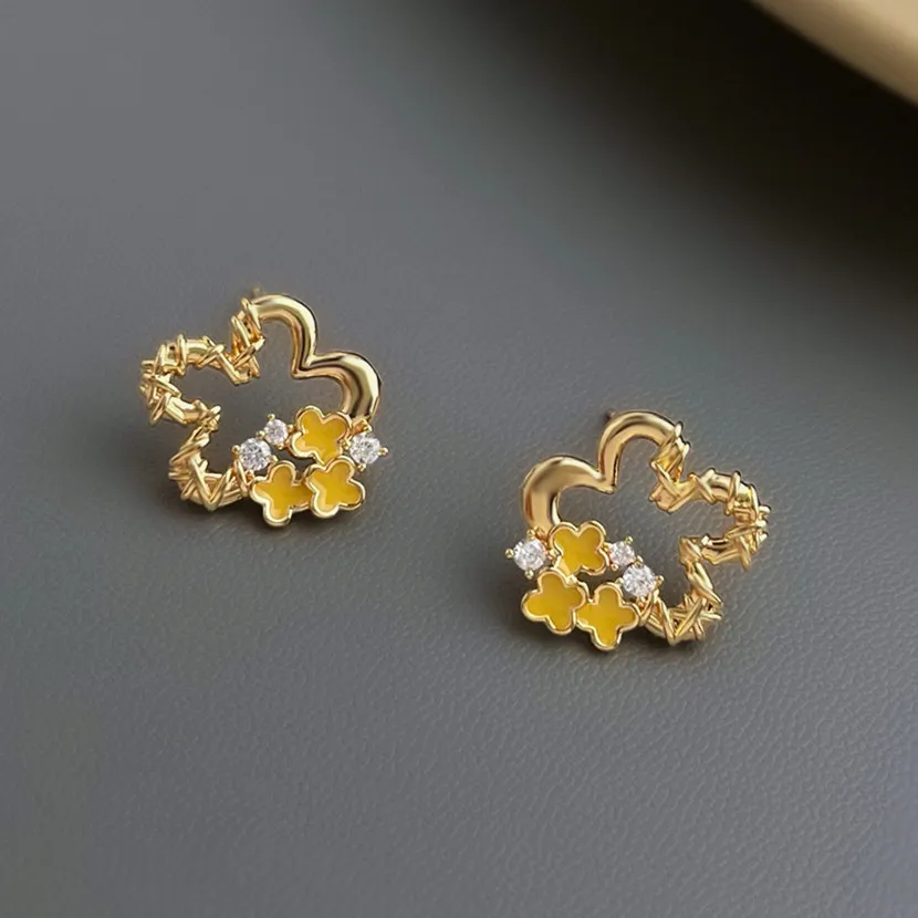 

Luxury Enamel Zircon Hollow Flower Stud Earrings Women Gold Color Sweet Flora Ear Party Wedding Jewelry Girl Gifts