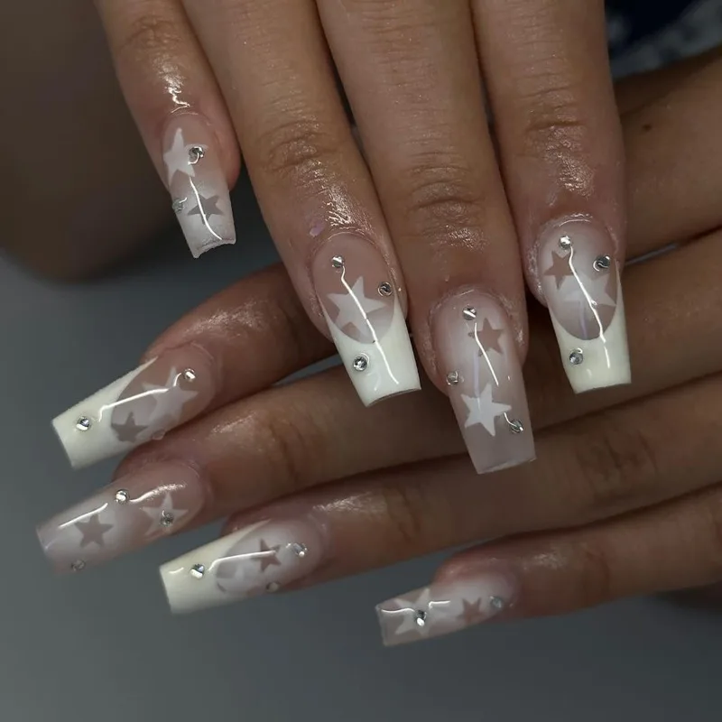 

24 Pcs 2025 Star False Nails French White Self-nail Rhinestone Spring Summer fake Nails Press on Artificial Nails for Sticking
