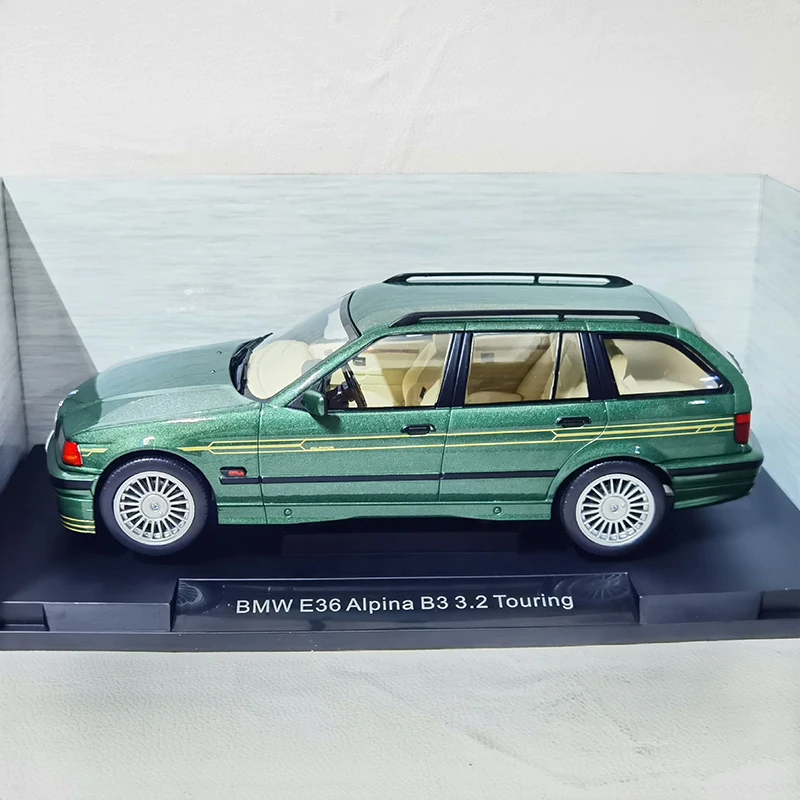 Diecast 1:18 Scale E36 B3 3.2 Car Simulation Alloy Vehicle Model Toy Collection Ornament Collectible