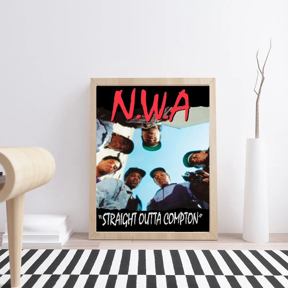 NWA مستقيم Outta Compton ملصقات الفيلم الكلاسيكي مقاوم للماء ورقة ملصق مقهى بار ديكور الفن ملصقات الحائط