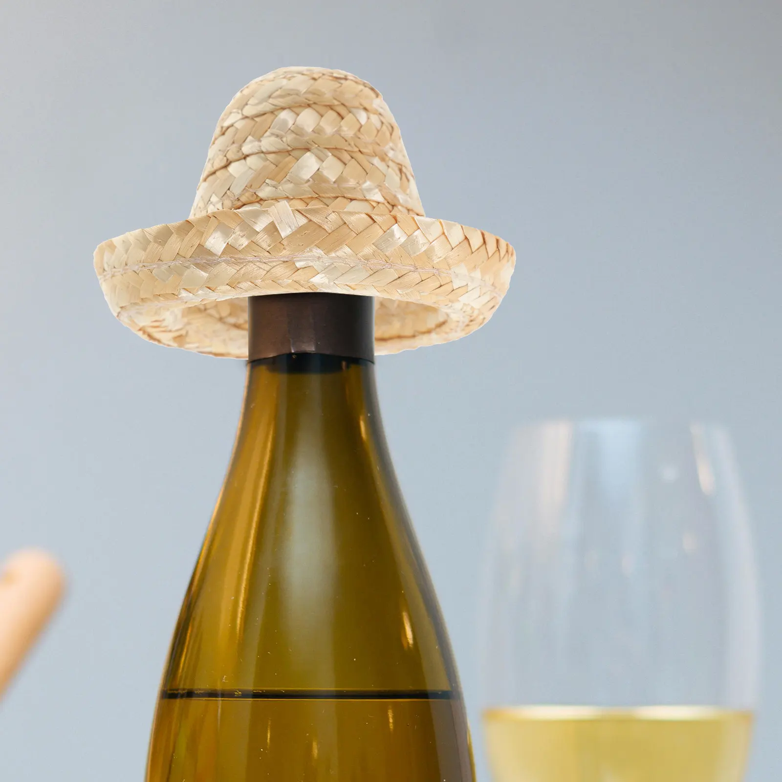 

Миниатюрная соломенная шляпка, плетеная из соломы, маленькая милая мини-шляпка для поделок, украшения бутылок, праздничных принадлежностей, изящные крошечные шляпки