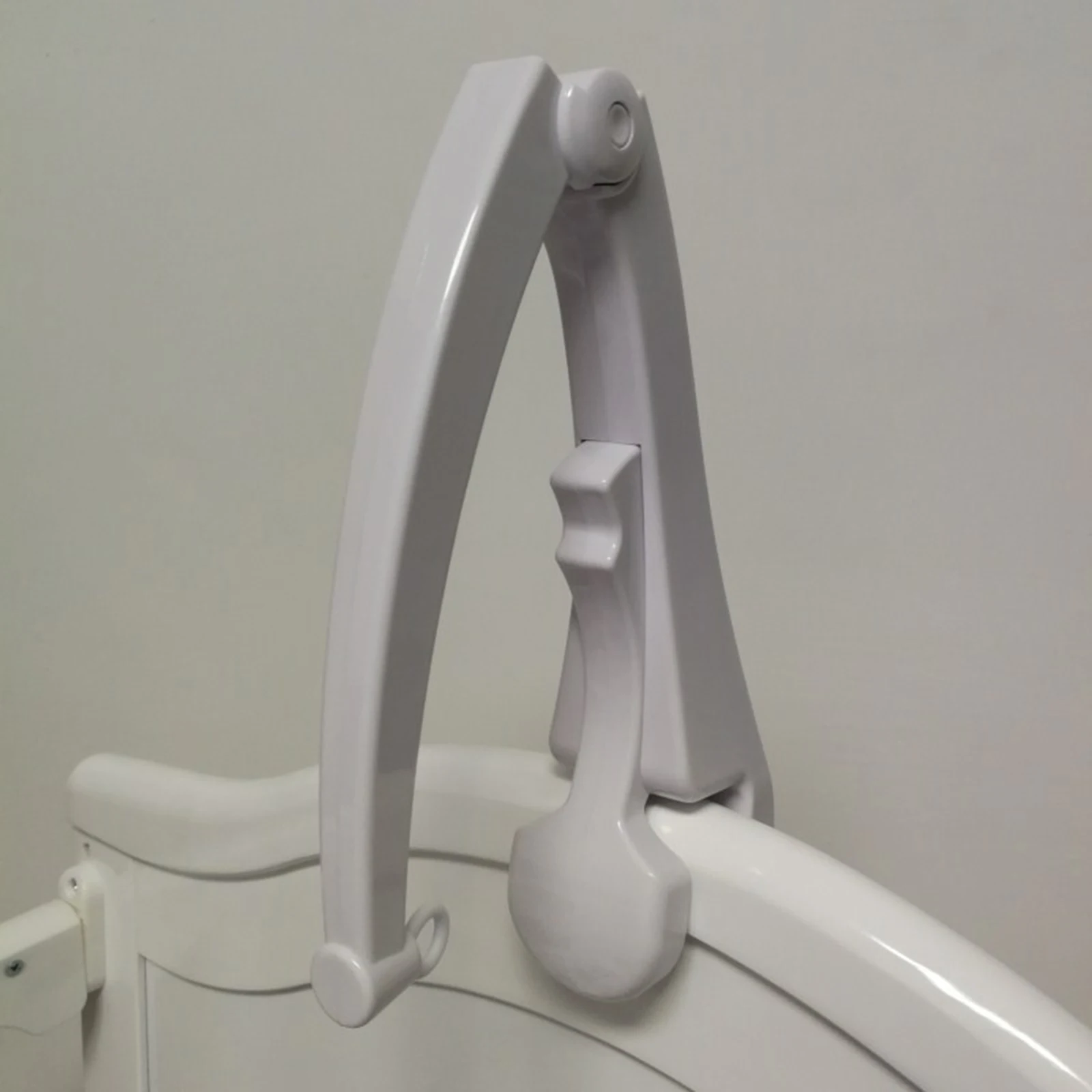 กล่องดนตรีติดเตียงเด็กอ่อน พร้อมแขนหมุน ของเล่นแขวนตกแต่งห้องเด็ก