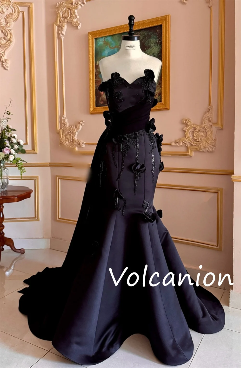 맞춤형 패션 Charmeuse 스팽글 주름 꽃 트럼펫 Strapless Long Dresses 맞춤형 행사 절묘한