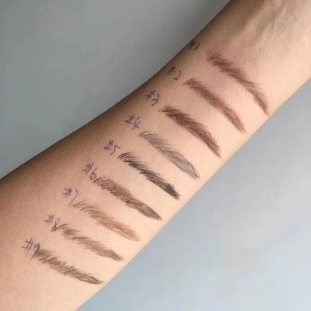 Private Label Automatisch roterend 2-in-1 wenkbrauwpotlood en eyeliner Aangepast logo Waterdichte hooggepigmenteerde make-upgroothandel