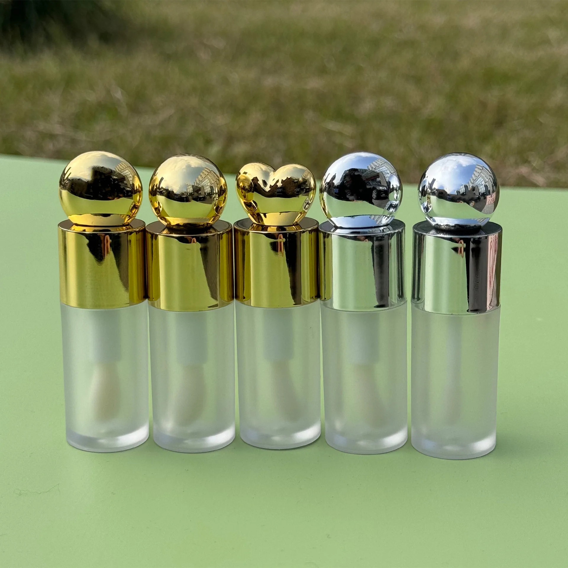 شعار مخصص أنابيب ملمع الشفاه بالجملة فارغة إعادة الملء البلاستيك الشفاف أنبوب ملمع الشفاه حاويات مستديرة التعبئة والتغليف 4 مللي عصا كبيرة 50 قطعة #3