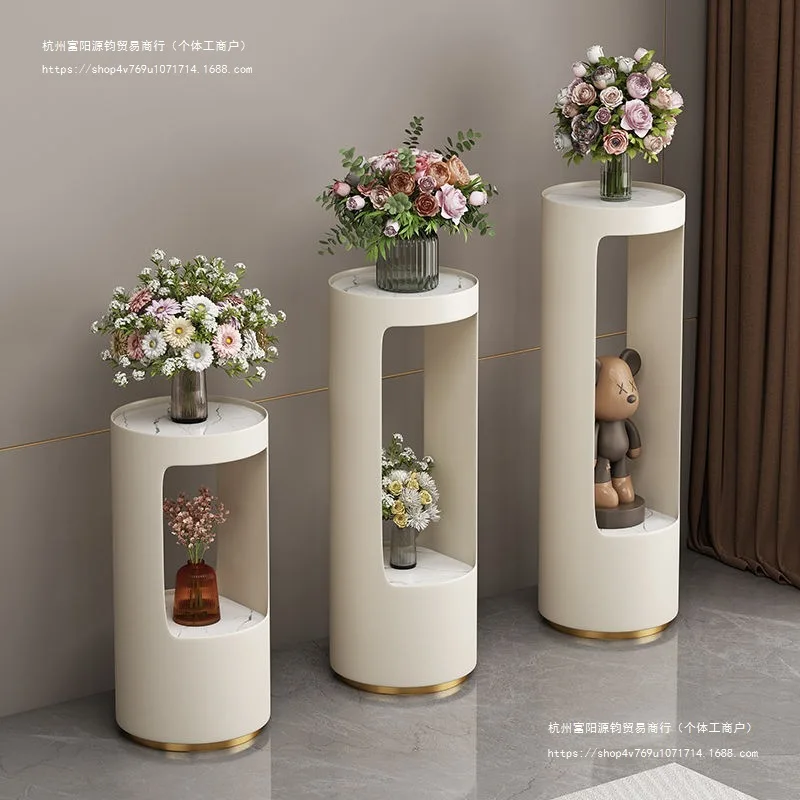 support-a-fleurs-multi-niveaux-pour-balcon-decoration-interieure-de-luxe-style-moderne-et-simple-avec-rangement-integre