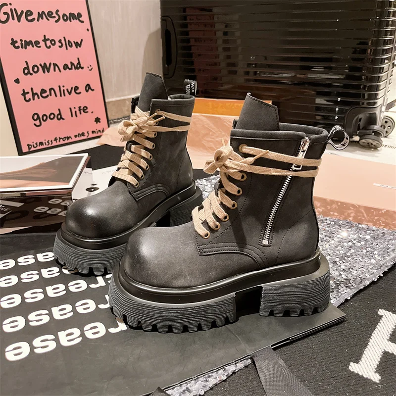 Damen-Ort-Stiefel 2025, neue Sle Thi Bot-Erhöhung, Motorrad, großer Kopf, Retro-Arbeitskleidung, Westernstiefel, gelbe Stiefel