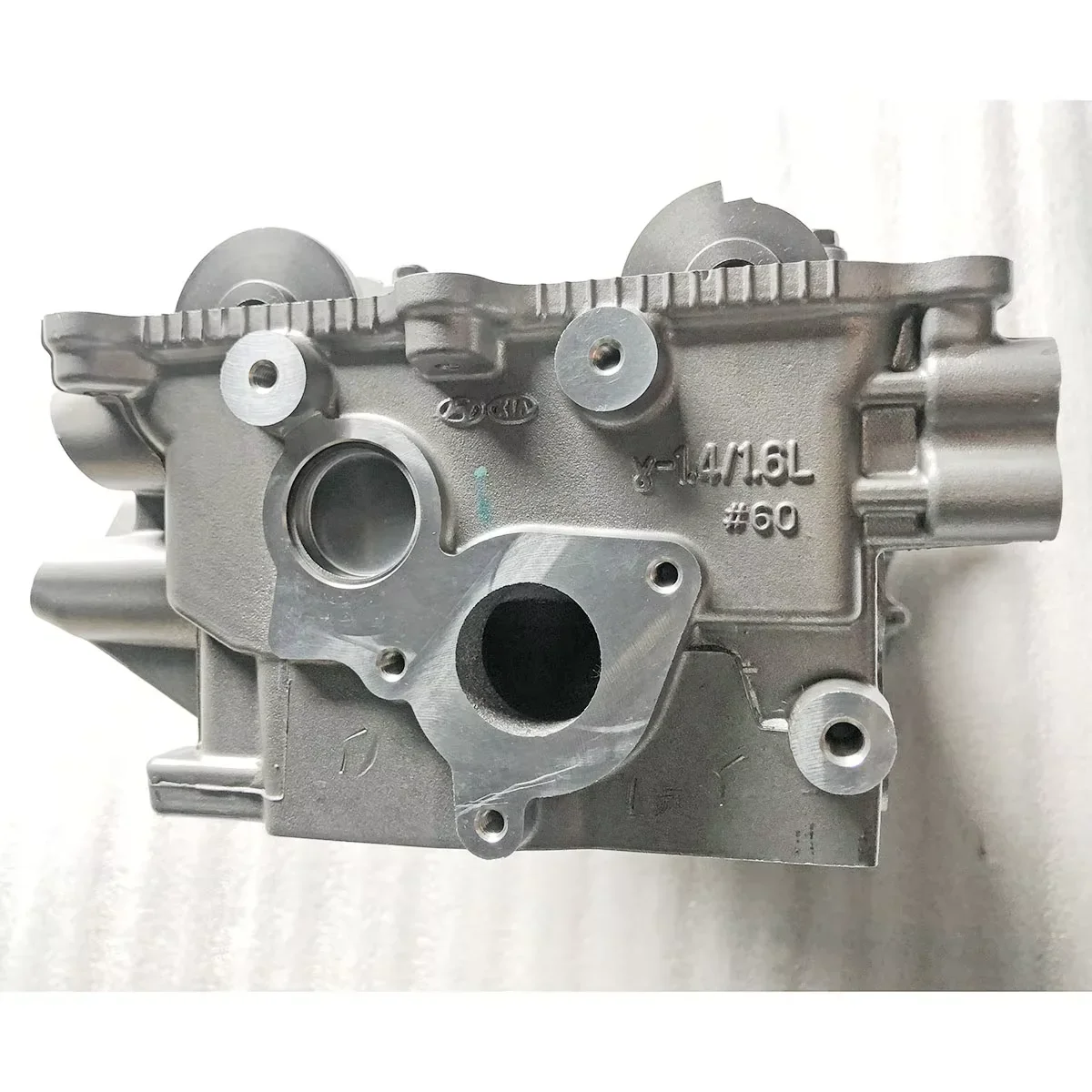 رأس اسطوانة عالي الجودة G4FG 1.6 محرك فارغ 4 صمام 1591cc مجموعة رأس الأسطوانة لشركة Hyundai Kia 22100-B200