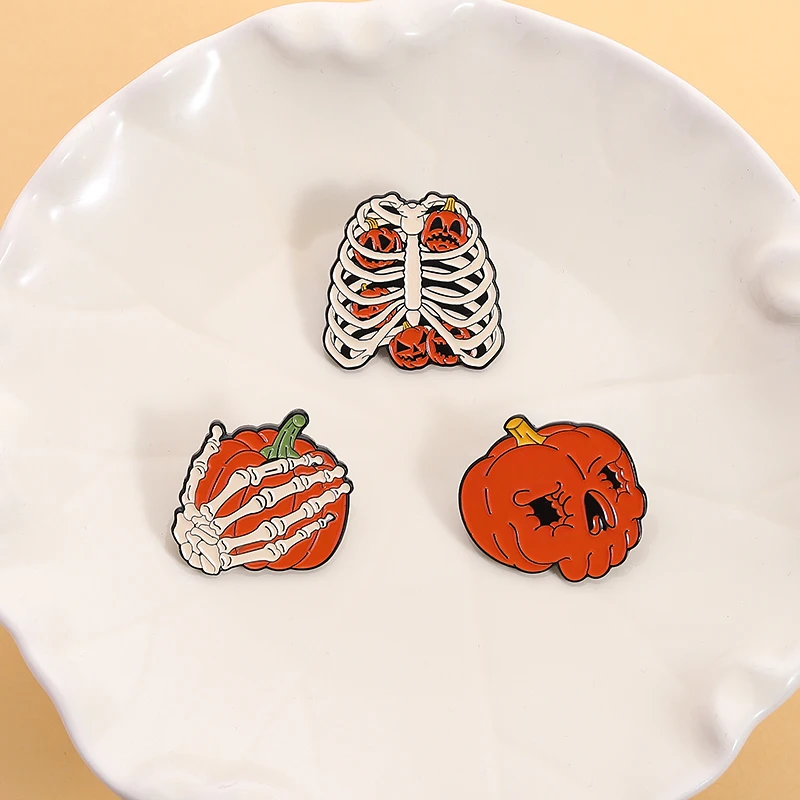 Halloween Pumpkin Skeleton Enamel Pins Custom Skull Rib Cage Hand Brooches Collar Lapel Badges Punk Jewelry Gifts Accessories