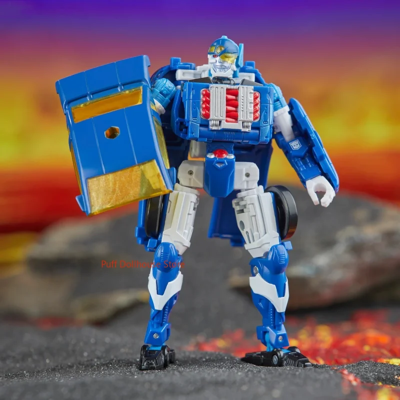 In stock Transformers D-Class Autobot Universe Fire Zone Anime Character Action Figure Model Toy Promotional Gift Collection