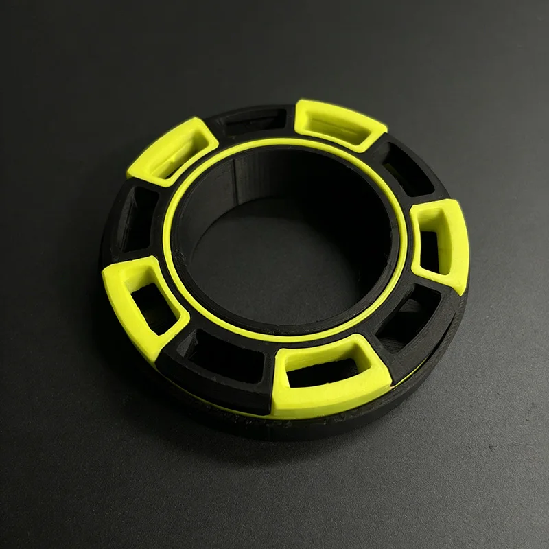 ลูกข่างหมุนปลายนิ้วแบบสร้างสรรค์ พร้อมช่องเก็บลูกปืน ของเล่นฟิดเจ็ตสปินเนอร์ ของเล่นแปลกใหม่ บรรเทาความเครียด