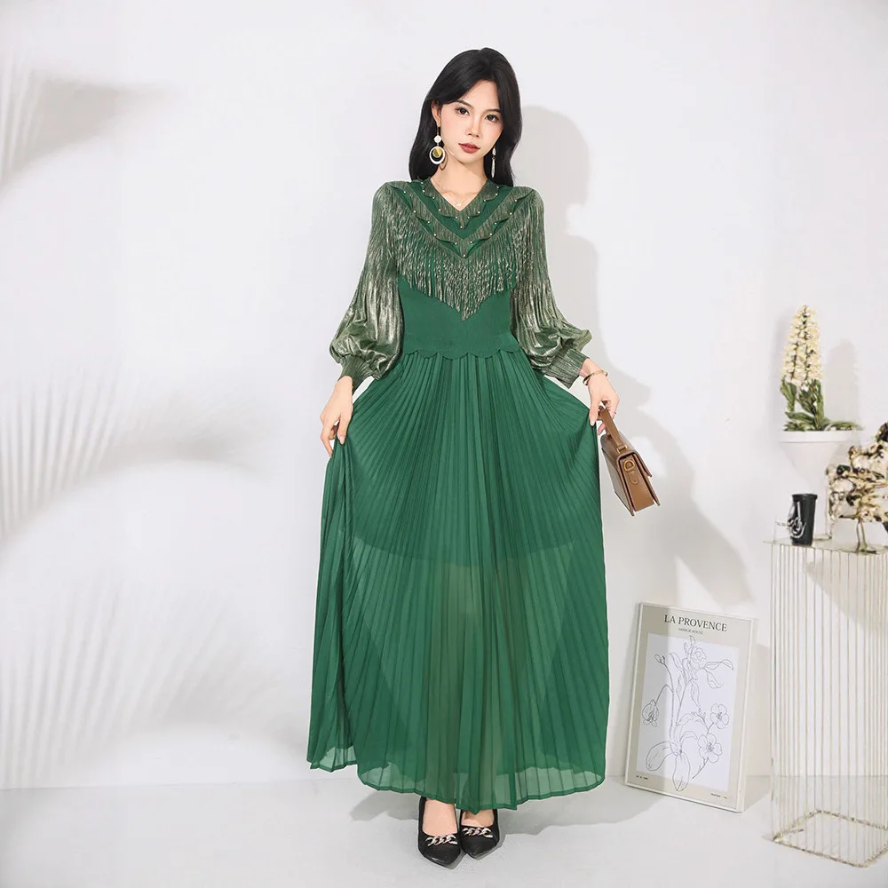

Miyake Style Autumn New Tassel Spliced Design Women's Pleated Dress Elastic Slimming Gold Foil Printing Flared Sleeve Dresses