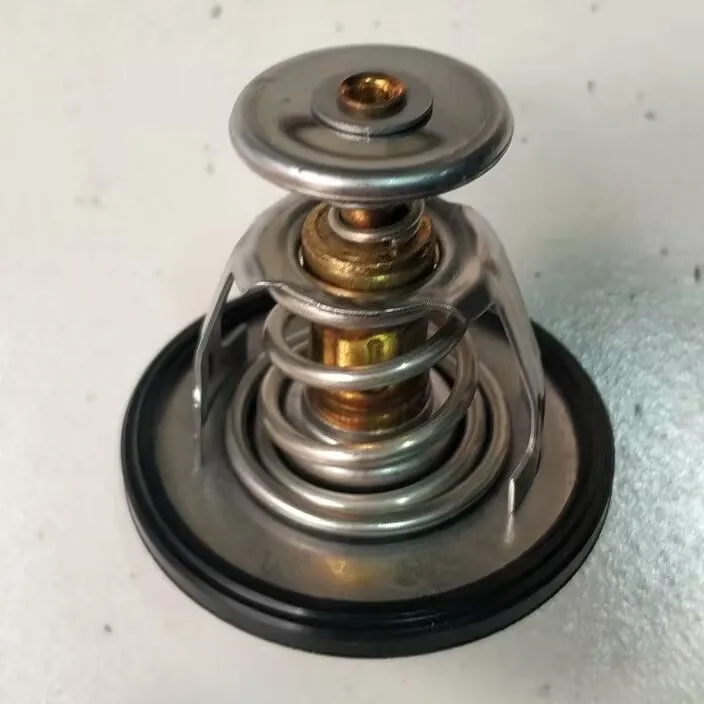 Car Engine Temperature Regulator Thermostat to Geely Emgrand 7 Ec7 Ec7RS RV